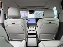 2025 Li Auto i8 Standard, синий — фото 9