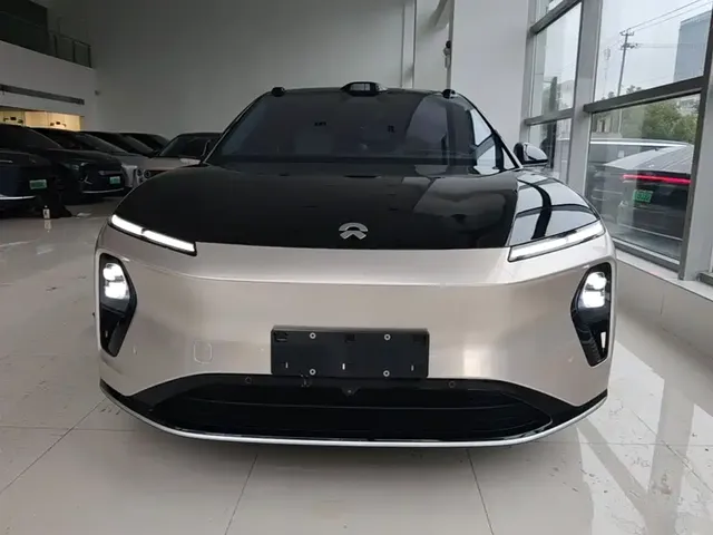 2025 Nio ET9 102kWh Signature Edition