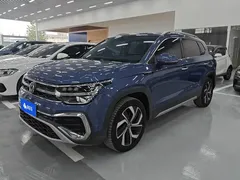 2023 Volkswagen Tharu 300TSI 2WD, синий — фото 1