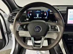 2024 BYD Qin PLUS Honor DM-i PHEV 55km Leading, белый — фото 18