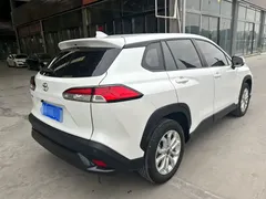 2023 Toyota Frontlander 2.0L CVT Elite, белый — фото 6