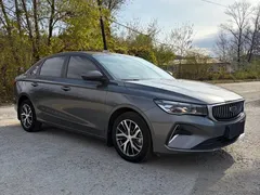 2022 Geely Emgrand 4th Gen 1.5L CVT Luxury — фото 3
