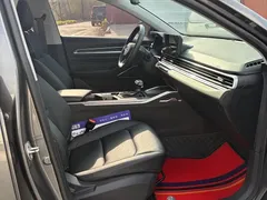 2022 Geely Emgrand 4th Gen 1.5L CVT Luxury — фото 6