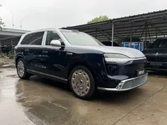 2026 Aito M9 EREV Max+ 6-seat, синий — фото 3