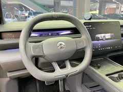 2026 Nio ES8 6-seat Executive Signature, белый — фото 16