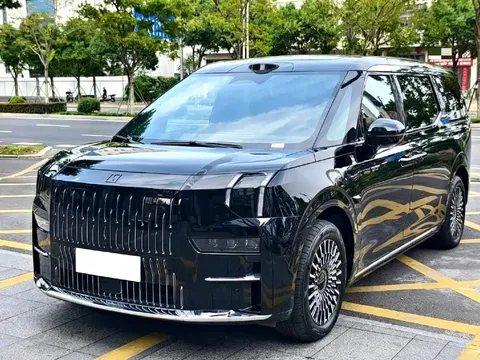 2024 Zeekr 009 6-Seat Executive 4WD 108kWh