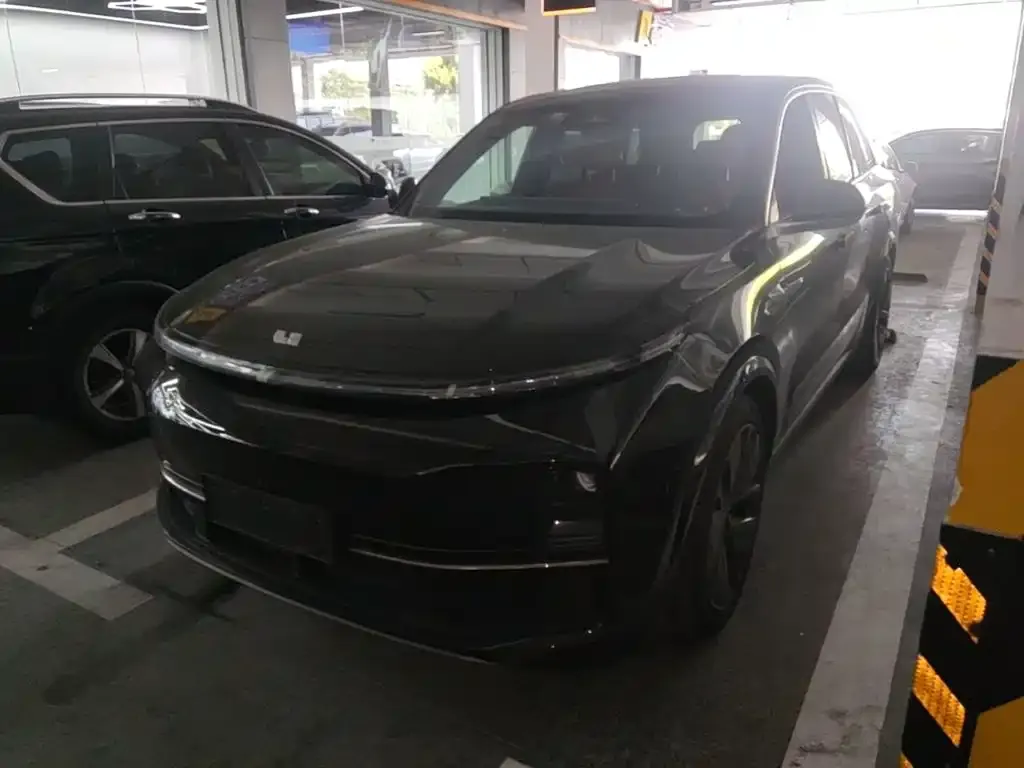 2023 Li Auto L8