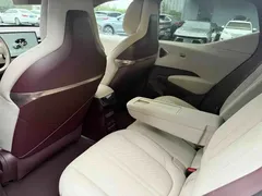 2023 Zeekr X RWD YOU 4-seat — фото 8