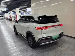 2025 BYD Yuan UP Smart Driving 401km Vitality, зелёный — фото 5