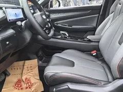 2023 Geely Atlas Cool 1.5TD Smart — фото 8