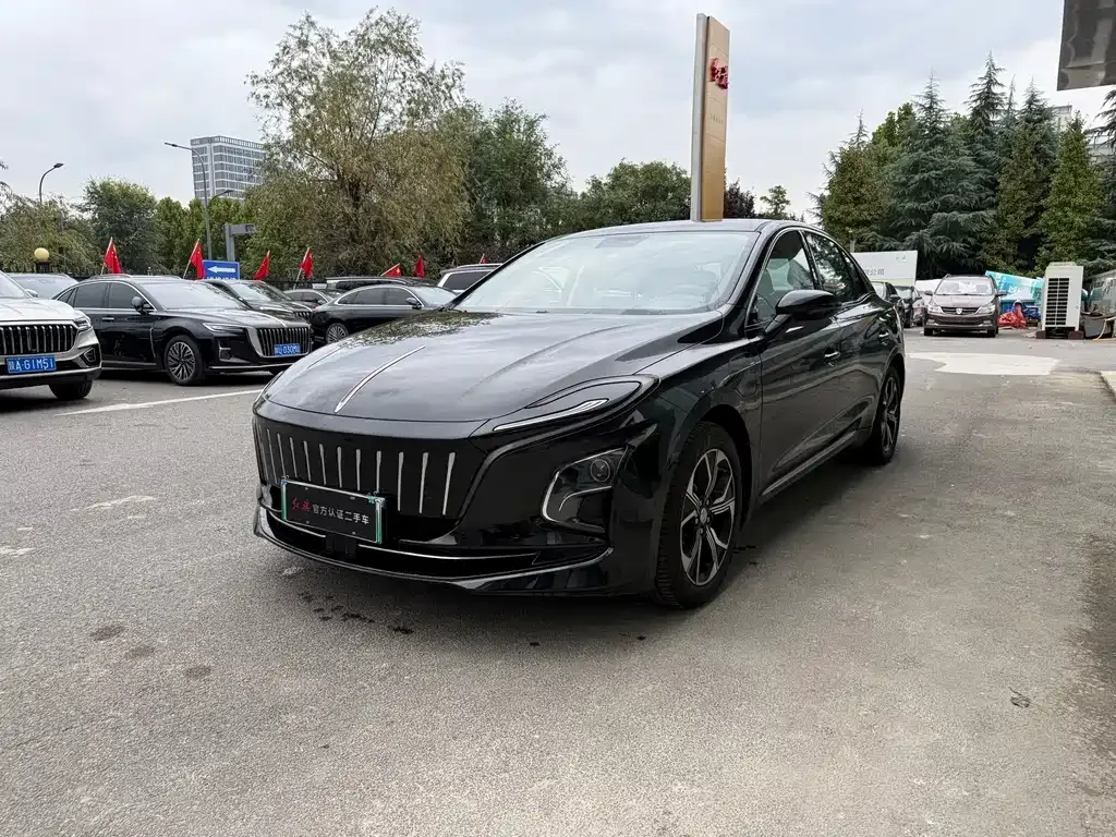 2023 Hongqi E-QM5 EV Basic