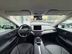 2023 Hongqi E-QM5 EV Basic, чёрный — фото 5