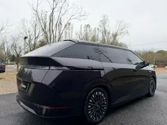 2025 Xpeng X9 EV 740 Extra Long Range Max — фото 6