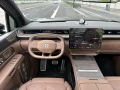 2026 Nio ES9 102kWh Executive Island Luxury, чёрный — фото 12