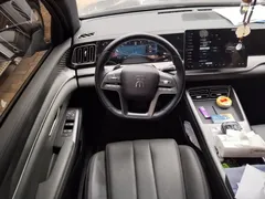 2025 BYD Song Pro 2nd Gen Smart Driving DM-i PHEV 75km Leading — фото 6
