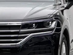 2022 Volkswagen Touareg 2.0TSI Pilot Special Edition, чёрный — фото 3