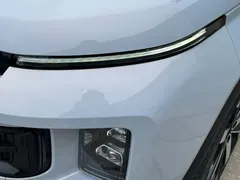 2023 Geely ICON 1.5TD, белый — фото 4