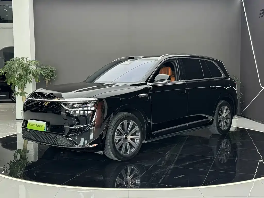 2025 Aito M8 EV Max+ 5-seat Long Range 192-line Lidar