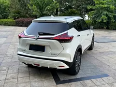 2022 Nissan Kicks 1.5L CVT XV Luxury, белый — фото 9