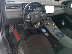 2025 BYD Qin PLUS DM-i PHEV Smart Driving 55km Leading — фото 10