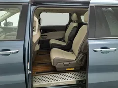 2021 Kia Carnival 2.0T Luxury, синий — фото 12