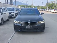 2021 BMW 5 Series 525Li M Sport Package, чёрный — фото 2