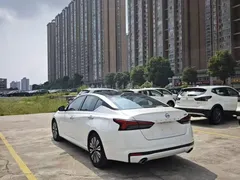 2022 Nissan Teana 2.0L XL-Upr Premium, белый — фото 9