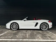 2022 Porsche 718 Boxster 2.0T, белый — фото 2