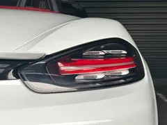 2022 Porsche 718 Boxster 2.0T, белый — фото 7