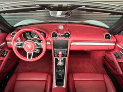 2022 Porsche 718 Boxster 2.0T, белый — фото 10