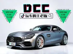 2019 Mercedes-Benz AMG GT — фото 1
