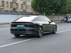 2023 Nio ET7 75kWh, чёрный — фото 7