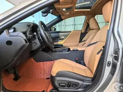 2021 Lexus ES 300h Hybrid Premium — фото 5