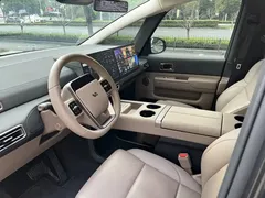 2025 Li Auto MEGA Ultra Smart Refresh — фото 9