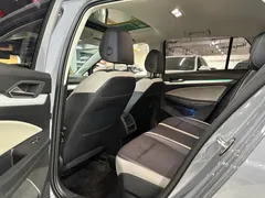 2023 Volkswagen Golf 280TSI DSG Pro — фото 5