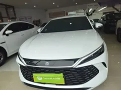 2025 BYD Qin L PHEV 80km Leading Smart Driving, белый — фото 3