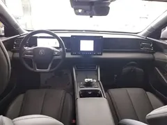 2025 BYD Qin L PHEV 80km Leading Smart Driving, белый — фото 10