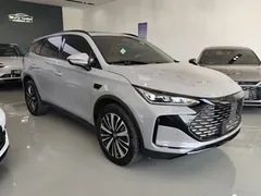 2025 BYD Tang ADAS DM-i PHEV 175KM Premium — фото 3