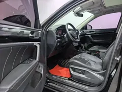 2020 Volkswagen Tayron 330TSI 2WD Luxury Smart Connect Pro, чёрный — фото 6