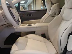 2025 Li Auto i8 Standard, синий — фото 10