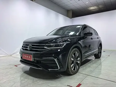 2022 Volkswagen Tiguan L 330TSI AT 2WD R-Line