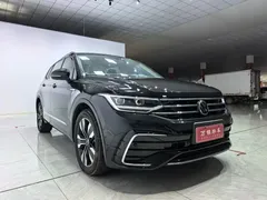 2022 Volkswagen Tiguan L 330TSI AT 2WD R-Line, чёрный — фото 3