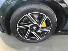 2025 Xiaomi YU7 4WD Pro, синий — фото 23