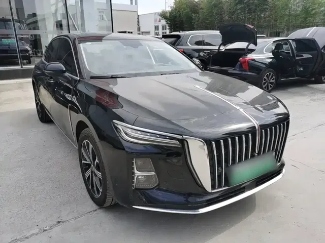 2025 Hongqi H5 PHEV 130