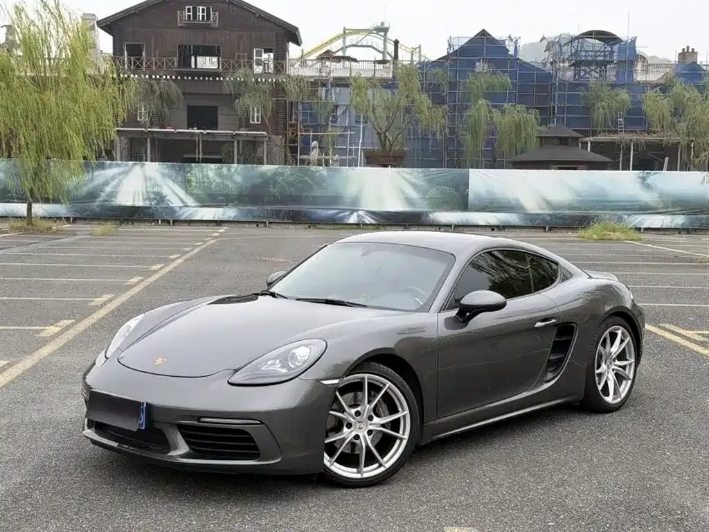 2022 Porsche 718 Cayman 2.0T