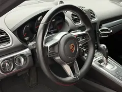 2022 Porsche 718 Cayman 2.0T — фото 8