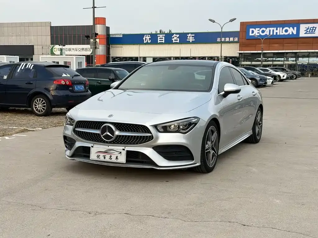 2020 Mercedes-Benz CLA 200