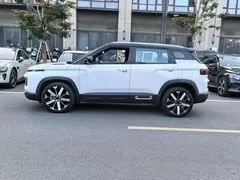 2022 Geely ICON 1.5TD Limited Edition, белый — фото 4