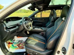 2023 Changan UNI-V 1.5T Premium, белый — фото 4