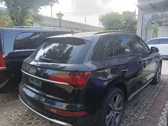 2022 Audi Q5L 45T Luxury, чёрный — фото 4